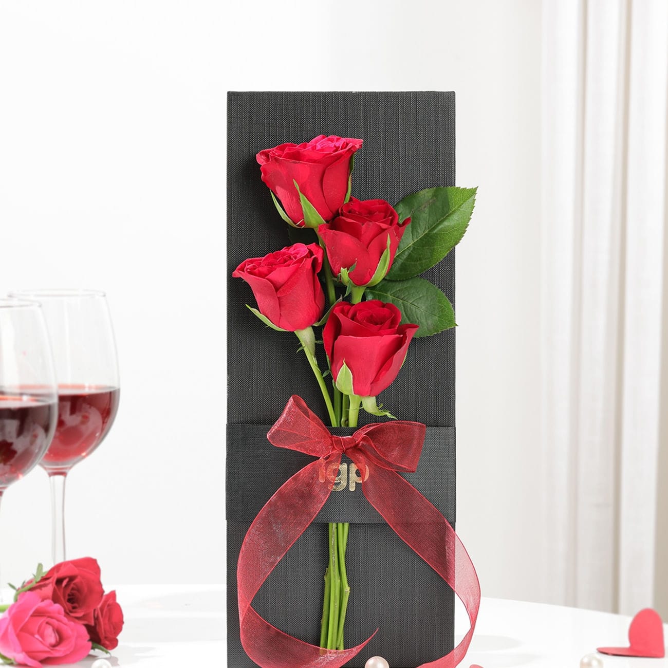 Elegant Red Rose Arrangement