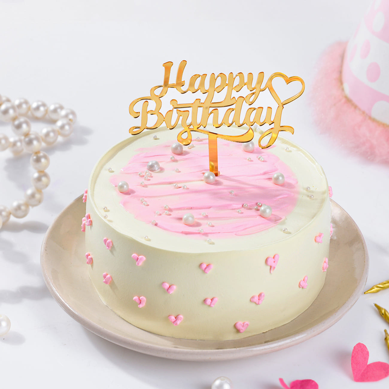 Love And Pearl Delight Cake