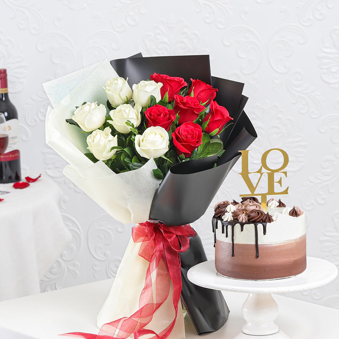 Love's Melody Bouquet With Cake Duo