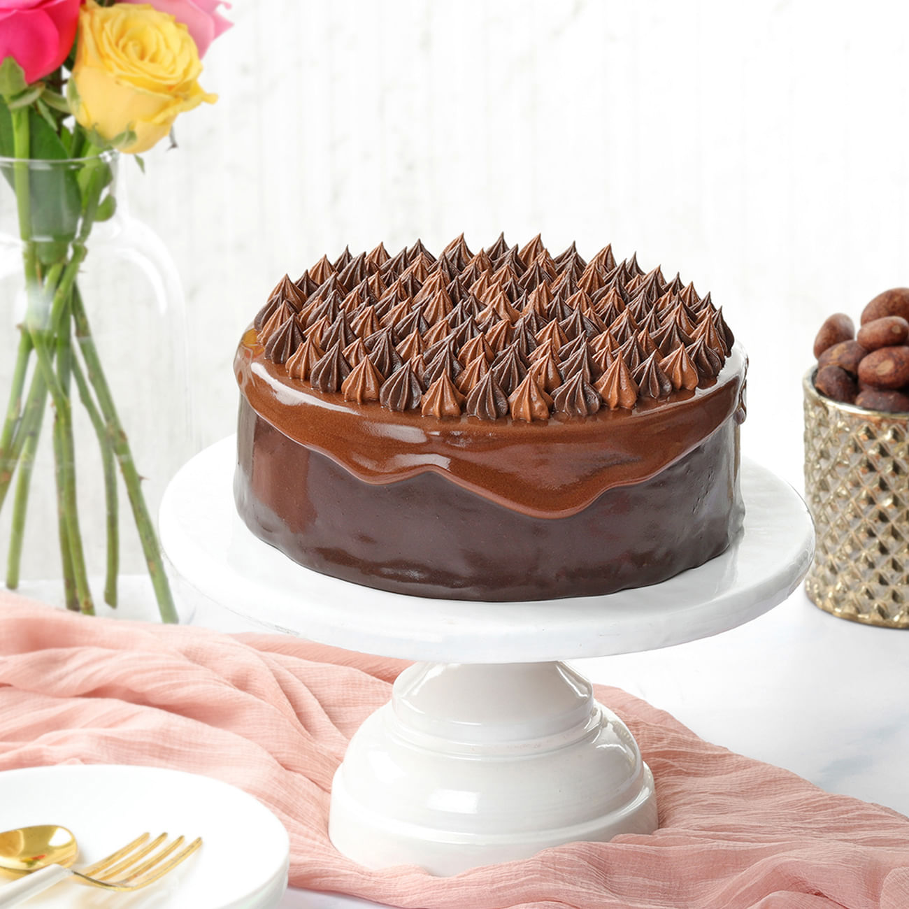Luscious Ganache Nutella Cake (1 Kg)