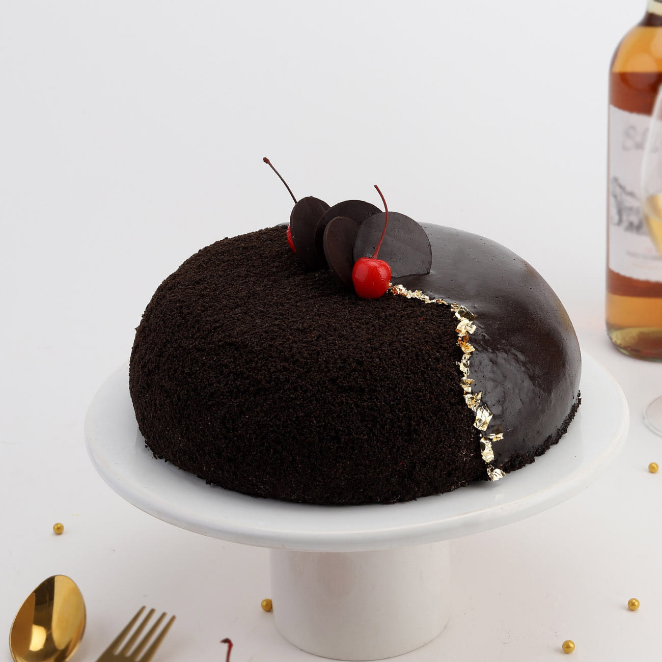 Lustrous Chocolate Cake