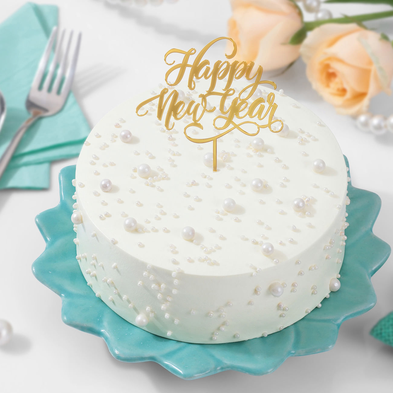 Pearl Bliss New Year Cake (Half Kg)