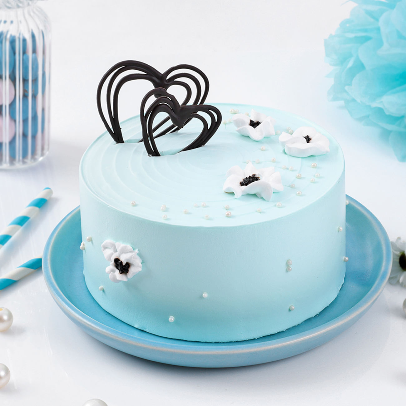 Pearly Blue Cream Cake