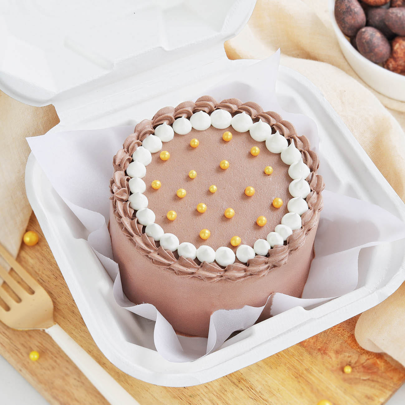 Pearly Indulgence Chocolate Cake (250 Gms)