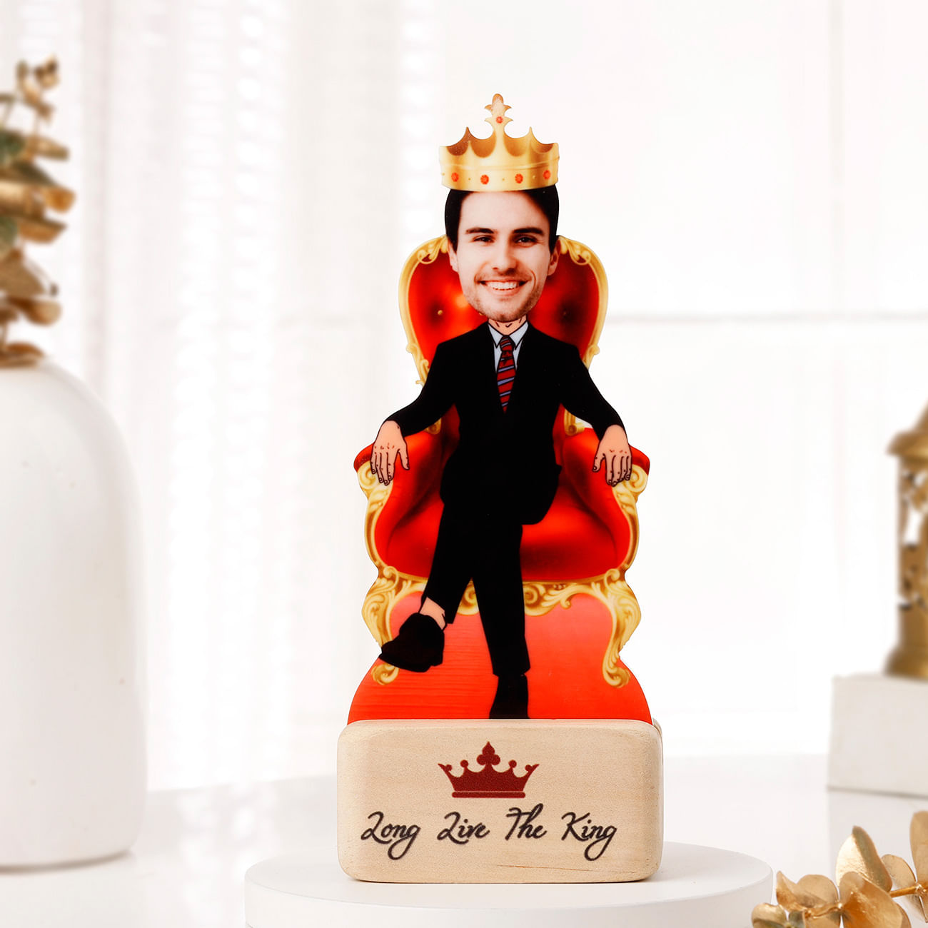 Personalized King Caricature with Wooden Stand