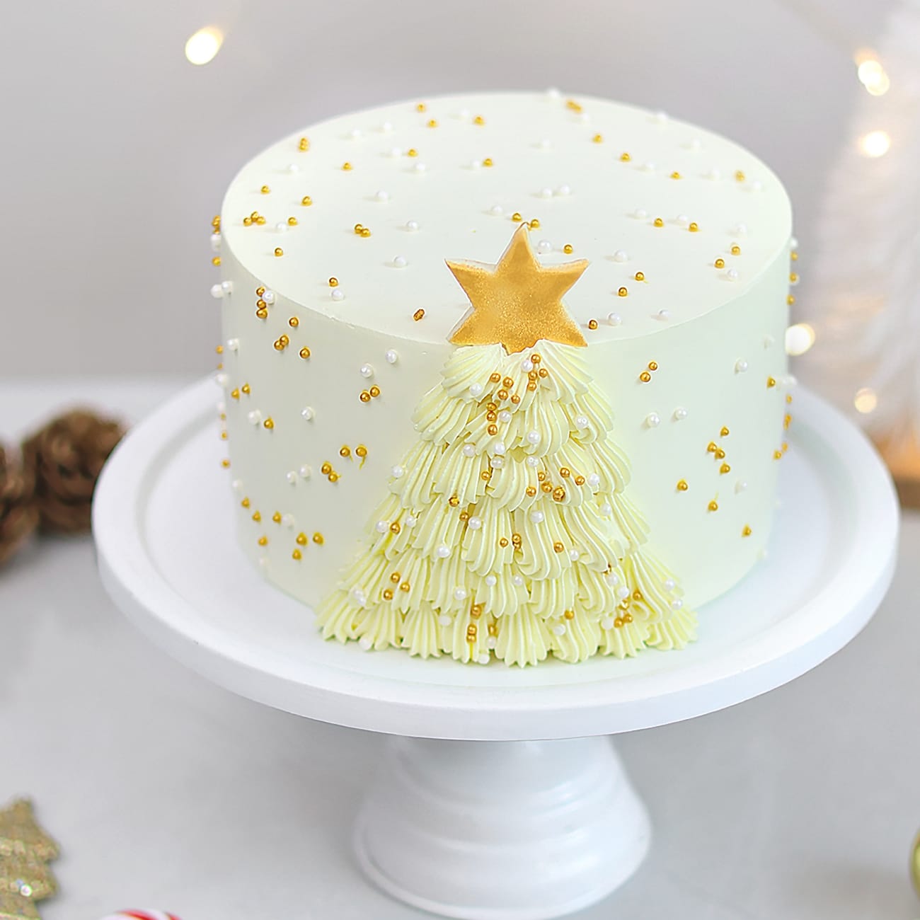 Snowcrest Christmas Pearl Cake (750 Gm)