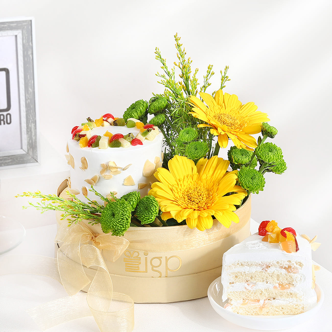 Sunlit Yellow Gerberas and Fruit Cake (300g)