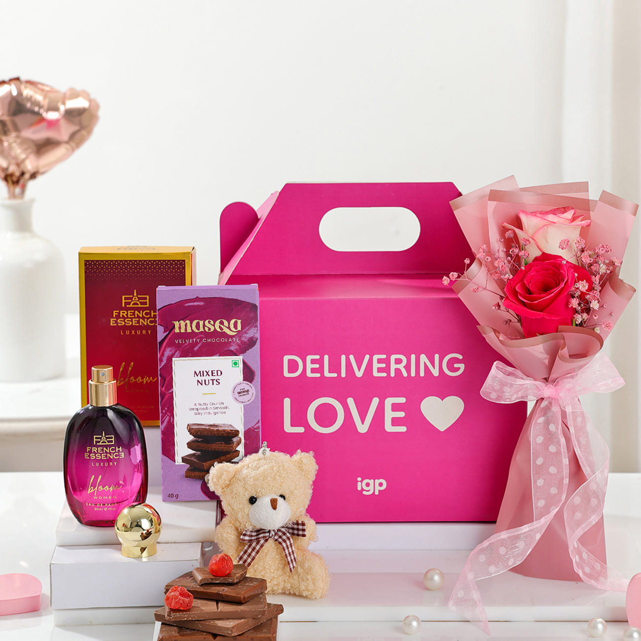 Valentine Gift Hamper with Roses